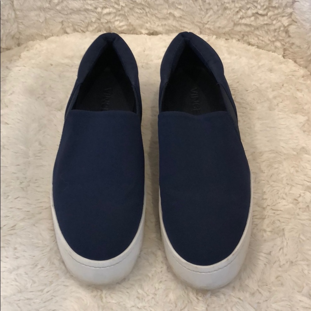 Vince blue tennie shoes